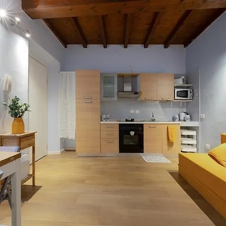 Federico House - By Host4u Apartment Pavia